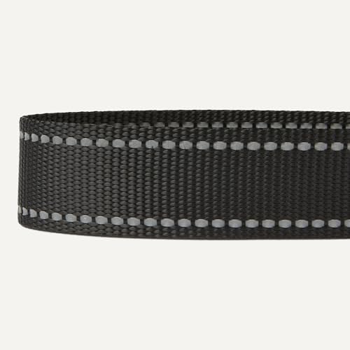 Amazon Basics Reflective Polyester Dog Collar, Adjustable Length 21"-37" - Image 4