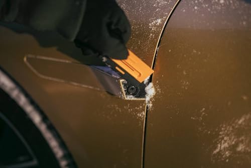 Fiskars Plus Car Snow Brush and Ice Scraper 2 Brush Zones - Image 6