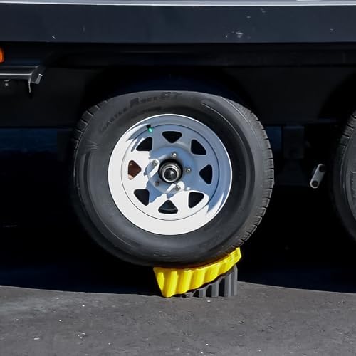 Camco Curved Camper/RV Leveler & Wheel Chock - Image 2