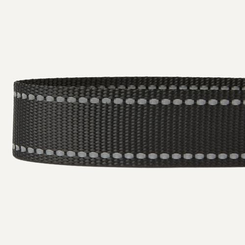 Amazon Basics Reflective Polyester Dog Collar, Adjustable Length 18.5"-29.5" - Image 4
