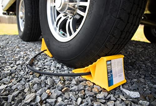 Camco Dual Standard RV Wheel Chock w/Rope - Image 2