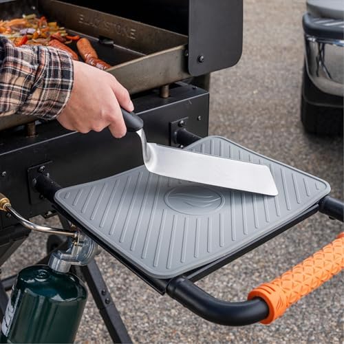 Blackstone® Silicone Large Griddle Spatula Mat - Image 3
