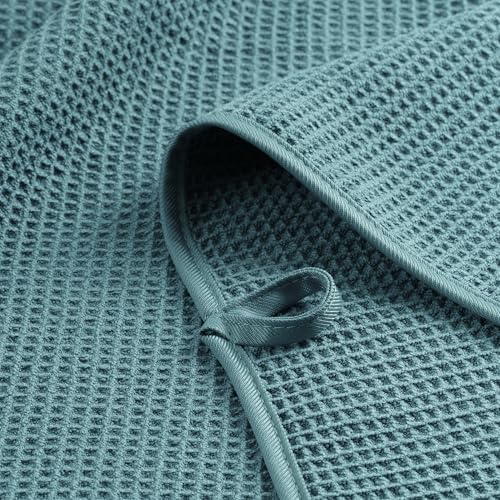 POLYTE 380 GSM Poly Blend Microfiber Quick Dry Waffle Bath Towel, 30x60 in - Image 3