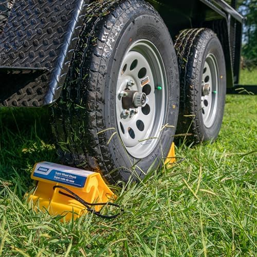 Camco Super Wheel Chock w/Rope - Image 2